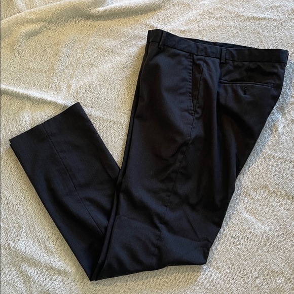 Calvin Klein Body Fit Dress Pants 32 x 33 Poly Rayon Suit Mens Gray - Picture 1 of 11